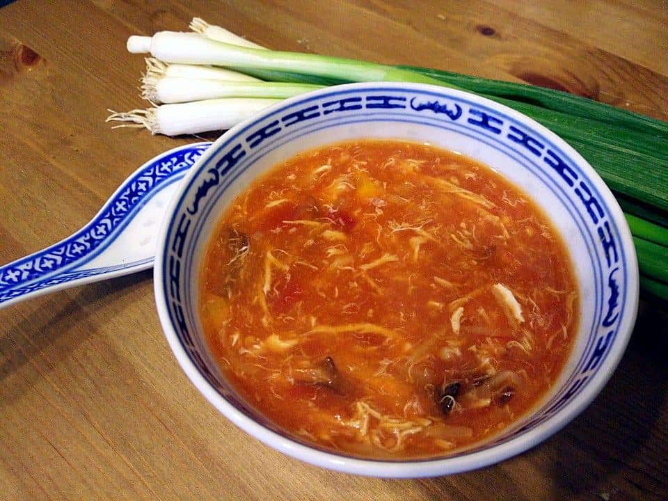 Sauer scharfe Pekingsuppe