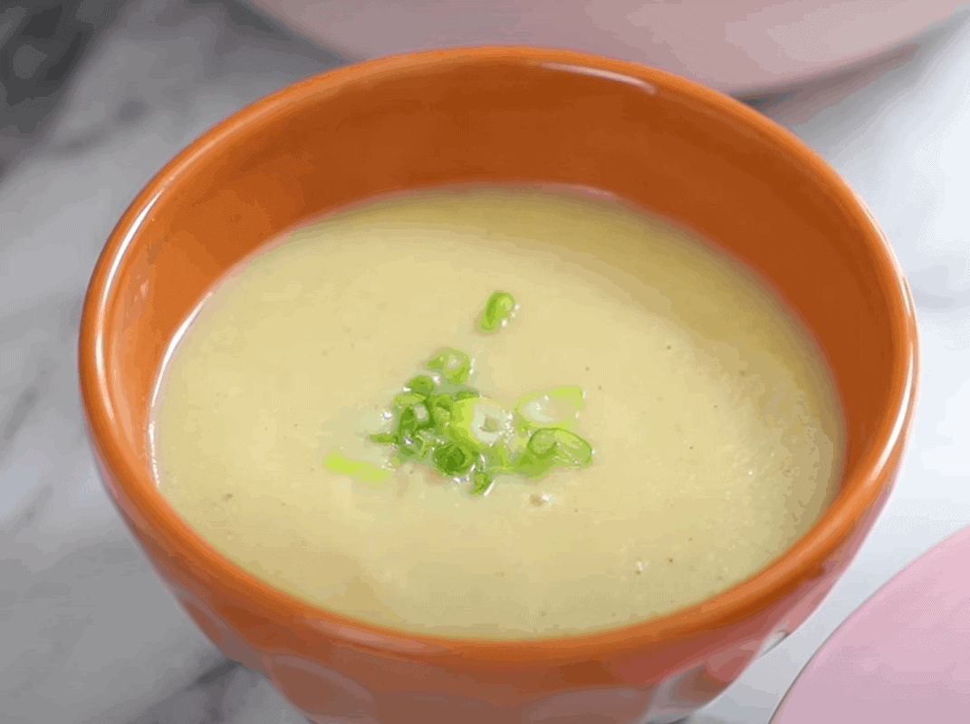 Perfekt geröstete Blumenkohl Suppe für 4