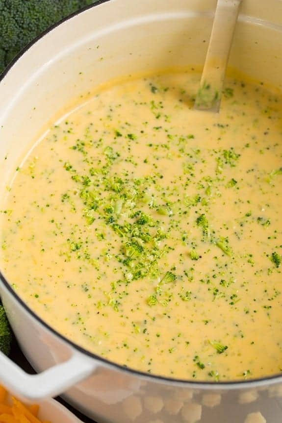 Cremige Kasesuppe Mit Brokkoliroschen Die Rezepte