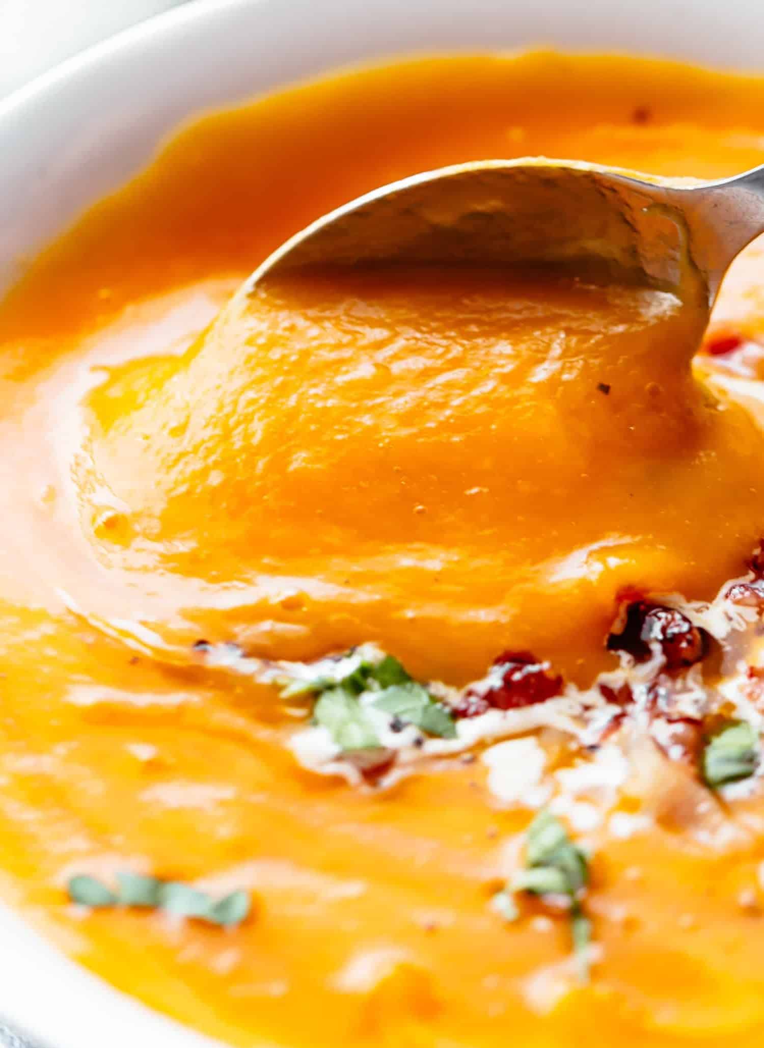 Butternut Kürbis Suppe - cremig und fein - Die Rezepte