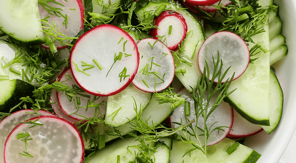 Gurken Radieschen Salat mit scharfer Rucola - Die Rezepte