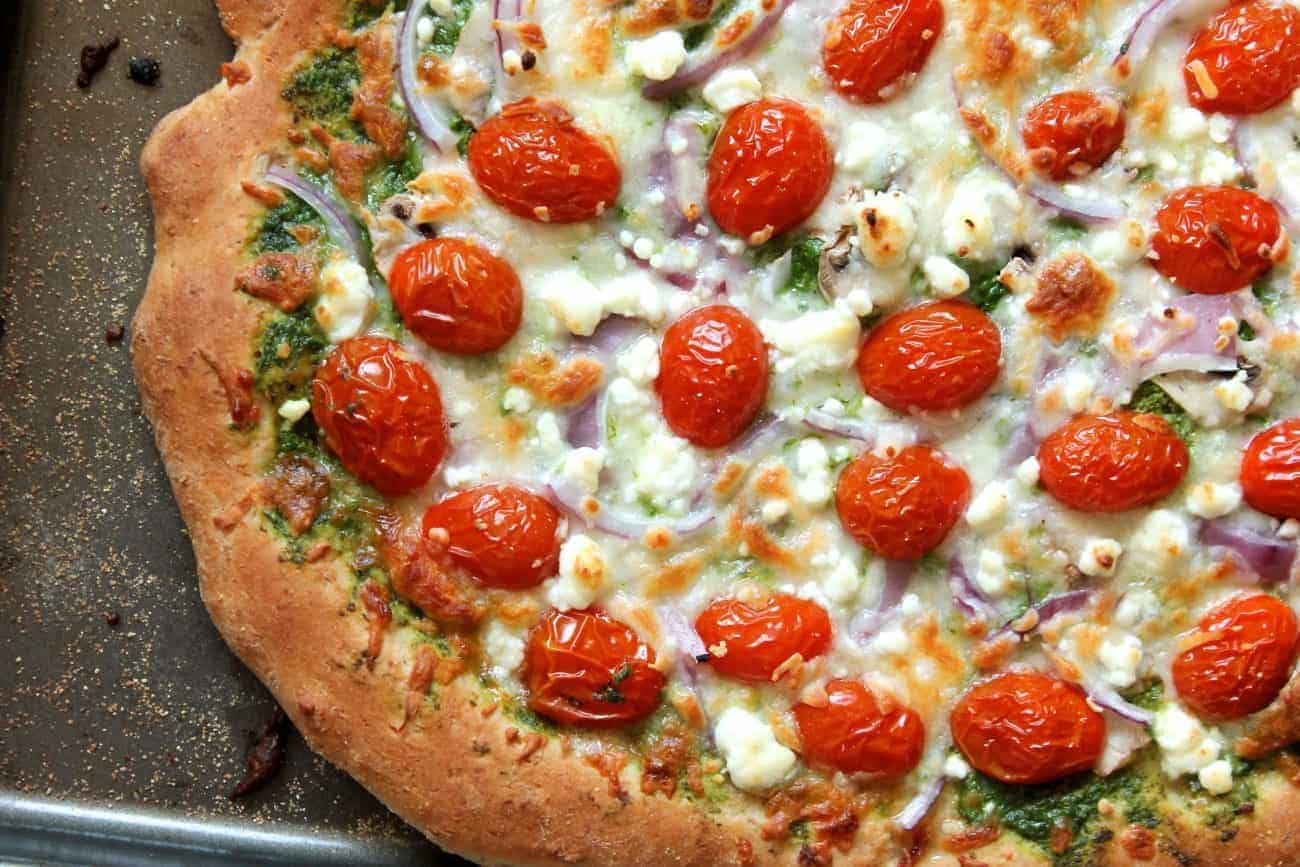 Vegetarische Pizza Mit Grunem Pesto Die Rezepte