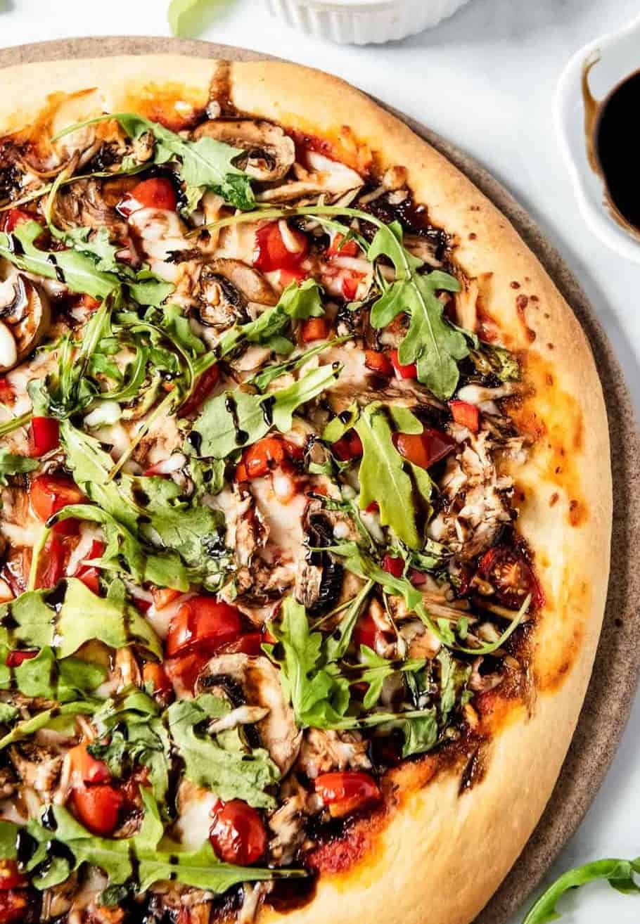 Gesunde Pizza Mit Vollkornteig Gemuse Und Protein Die Rezepte