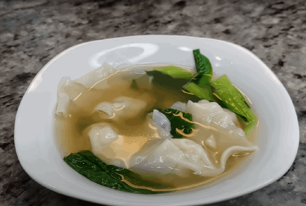 Klare Wan Tan Suppe – einfach für 8 Personen