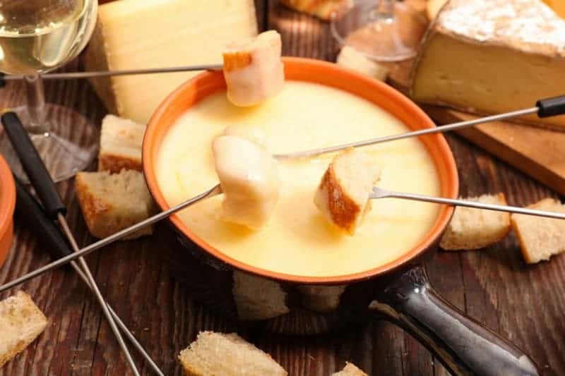 Käsefondue – leckeres Rezept für die Schweizer Spezialität