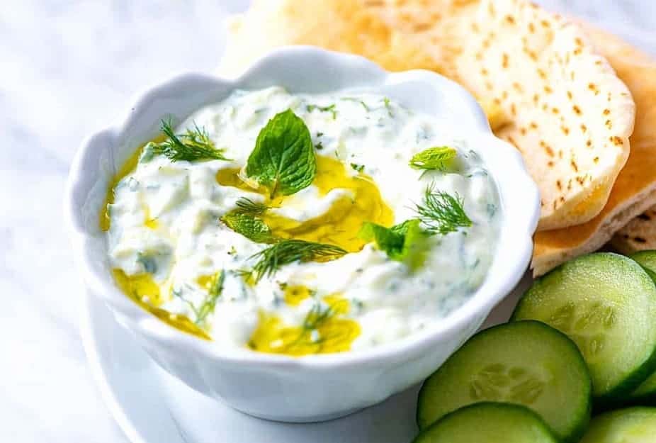 Zaziki-die griechische Joghurt-Soße. Einfach perfekt! 🍝 - Die Rezepte