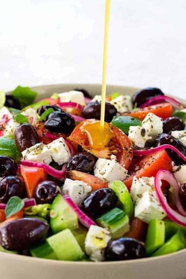 Griechischer Salat-leckerer, frischer Sommersalat in 20 Minuten 🍝 - Die ...