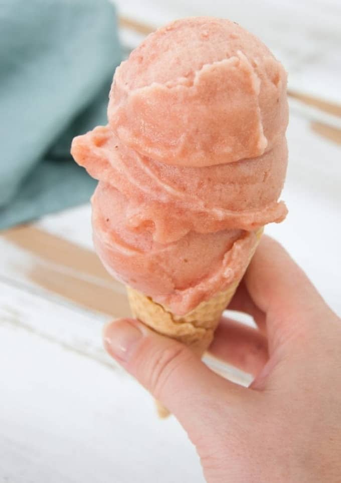 Melone Eis, perfekt für heiße Sommertage