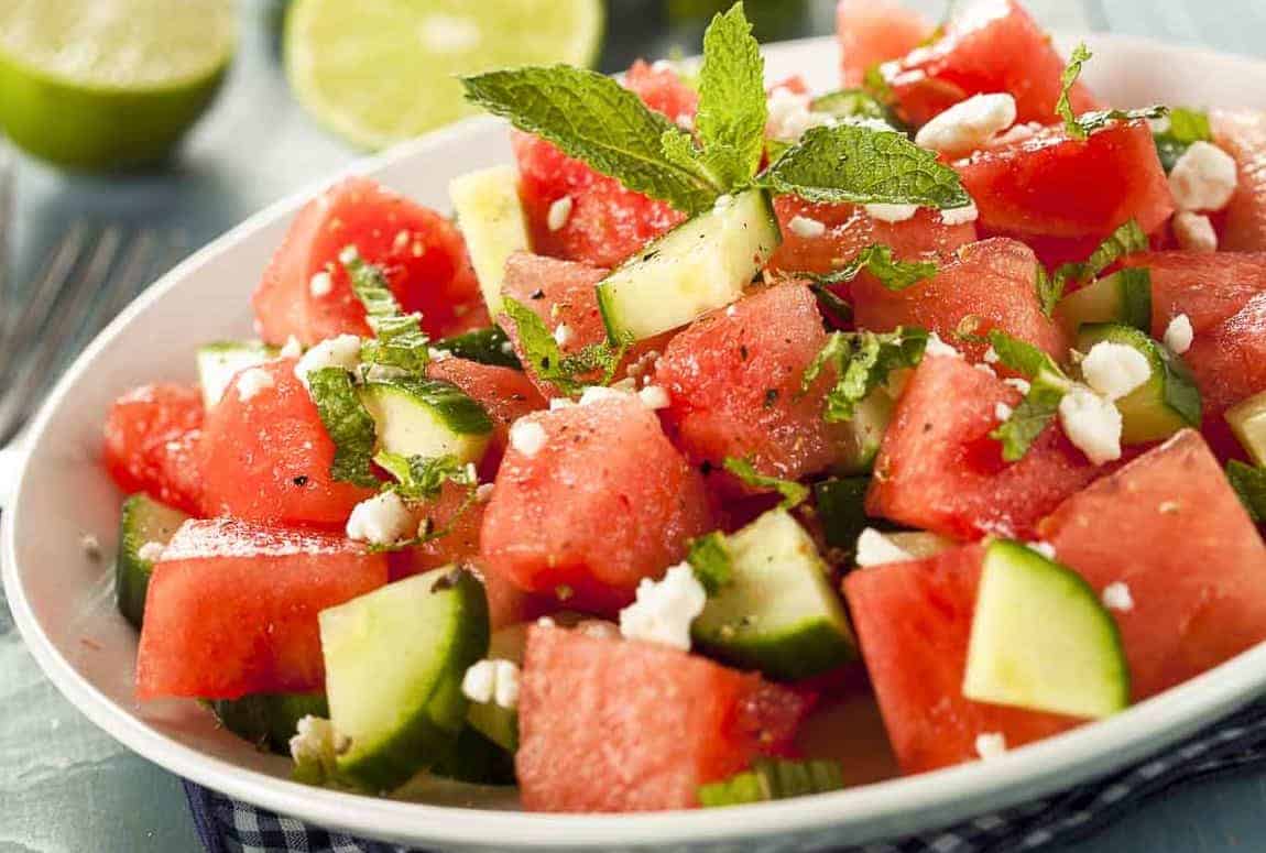 Melonensalat – frisch und farbenfroh in 25 Min