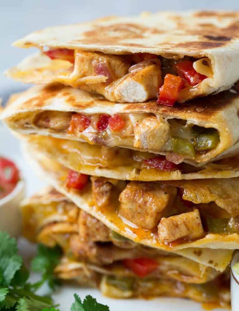 Quesadillas mit Hähnchenfleisch, Käse und Gemüse - Die Rezepte