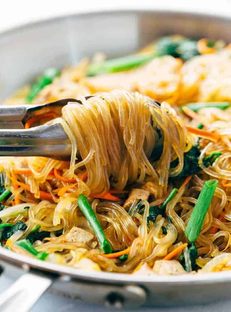 Japchae - Koreanische Glasnudeln mit Tofu - Die Rezepte