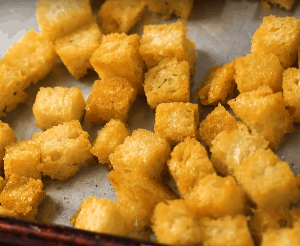 Croutons mit Knoblauch: genial – 15 Min.