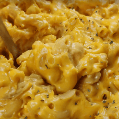Macaroni und Käse