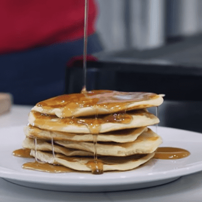 Protein Pancakes mit Ahornsirup