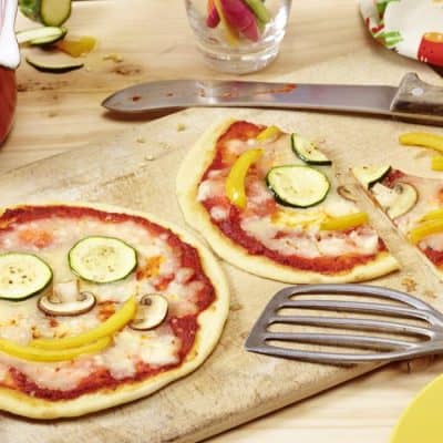 Smiley Pizza mit Gemüse