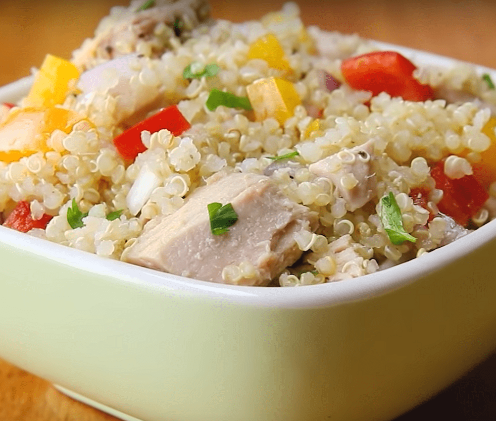 Quinoa Salat & Thunfisch: genial – 340 kcal